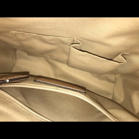 Coach Handbag/Crossbody - Picture 7 of 8
